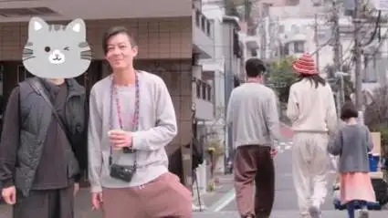 网友日本偶遇陈冠希一家,身高还没秦舒培高,女儿剪短发长腿抢镜