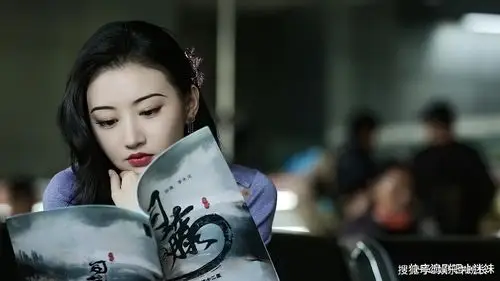 《司藤》荒诞剧情太上头,景甜人设又美又飒,一口气追6集_丘山