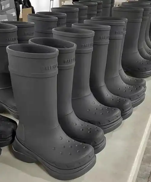 balenciaga雨靴
