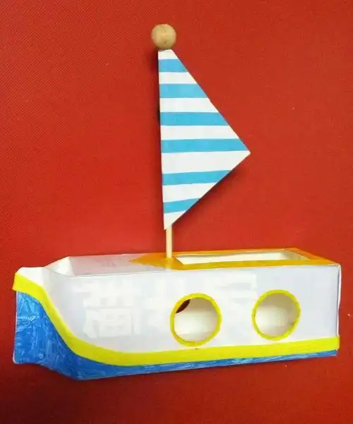 牛奶盒小船 牛奶盒手工废物利用成品 milk 牛奶纸盒