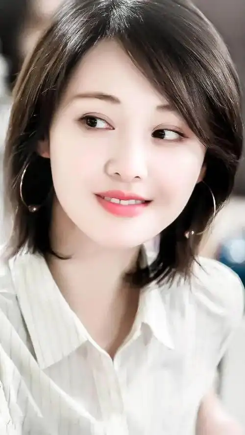 当时,郑爽前男友张恒在网上公布了一段录音,录音中的内容是郑爽与张恒