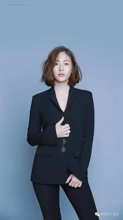 集帅气与美丽与一身的穿西装的女爱豆们 51韩团 – 韩国娱乐,韩国女团