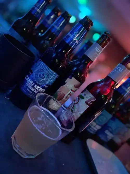 西安les酒吧彩虹树