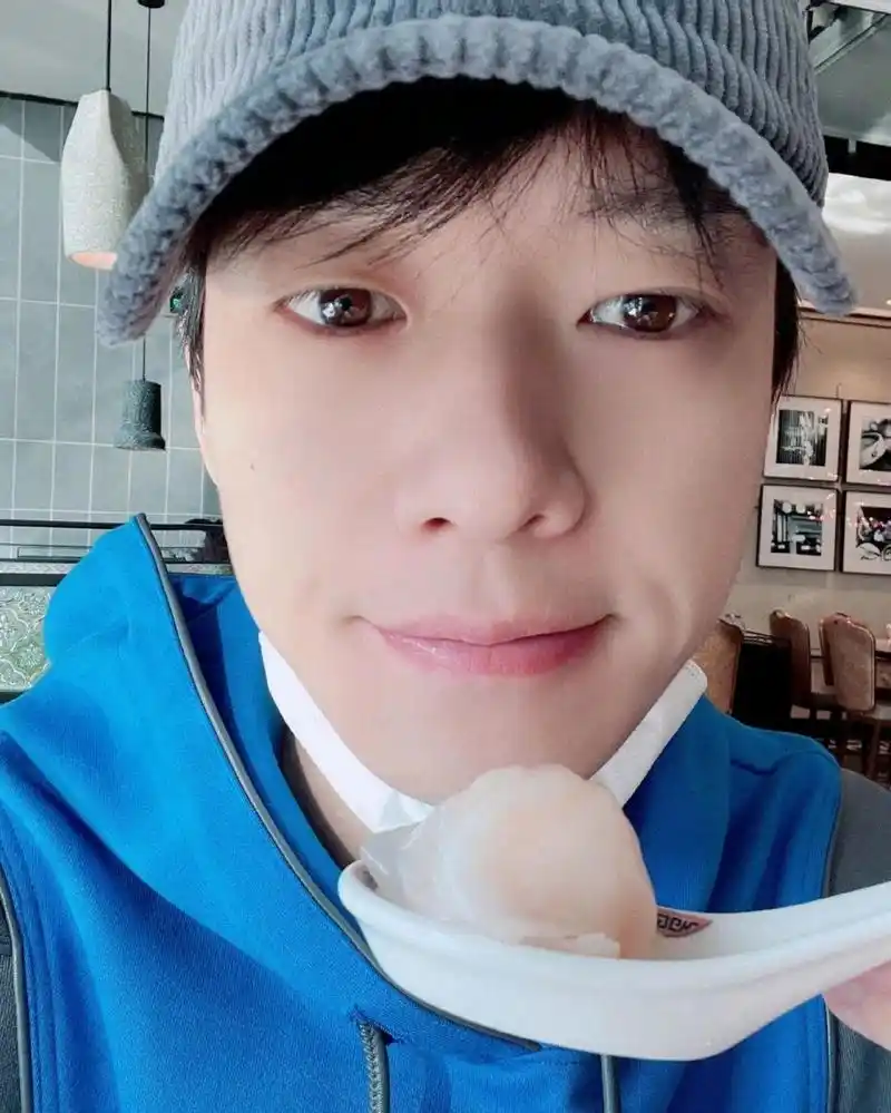 每天认识一个明星—魏大勋 【简介】 魏大勋 1989年4月12日,出生于