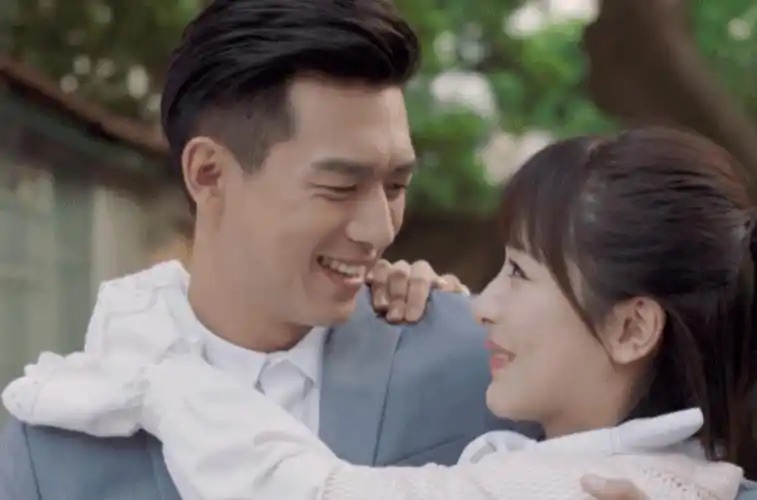 总的来说,杨紫和龚俊的搭档,加之《嫡谋》本身丰富多彩的剧情,使得