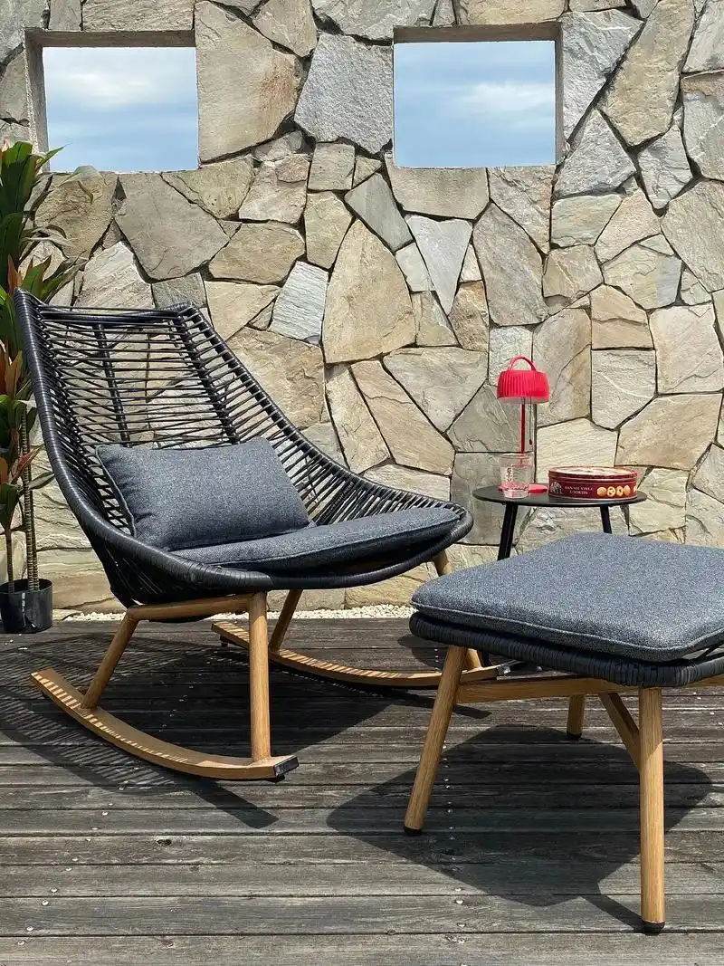 做了很多对比才买的摇摇椅!请把我焊在上面