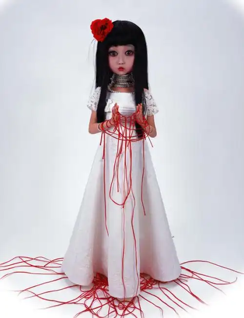 有点恐怖的小女孩貌似电影鬼域的感觉