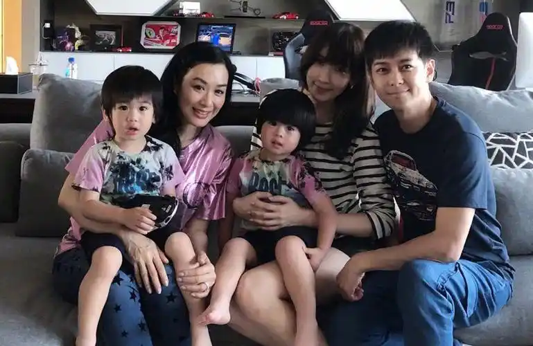 林志颖一家五口合体做蛋糕网友却将注意力集中在了他家的烤箱上