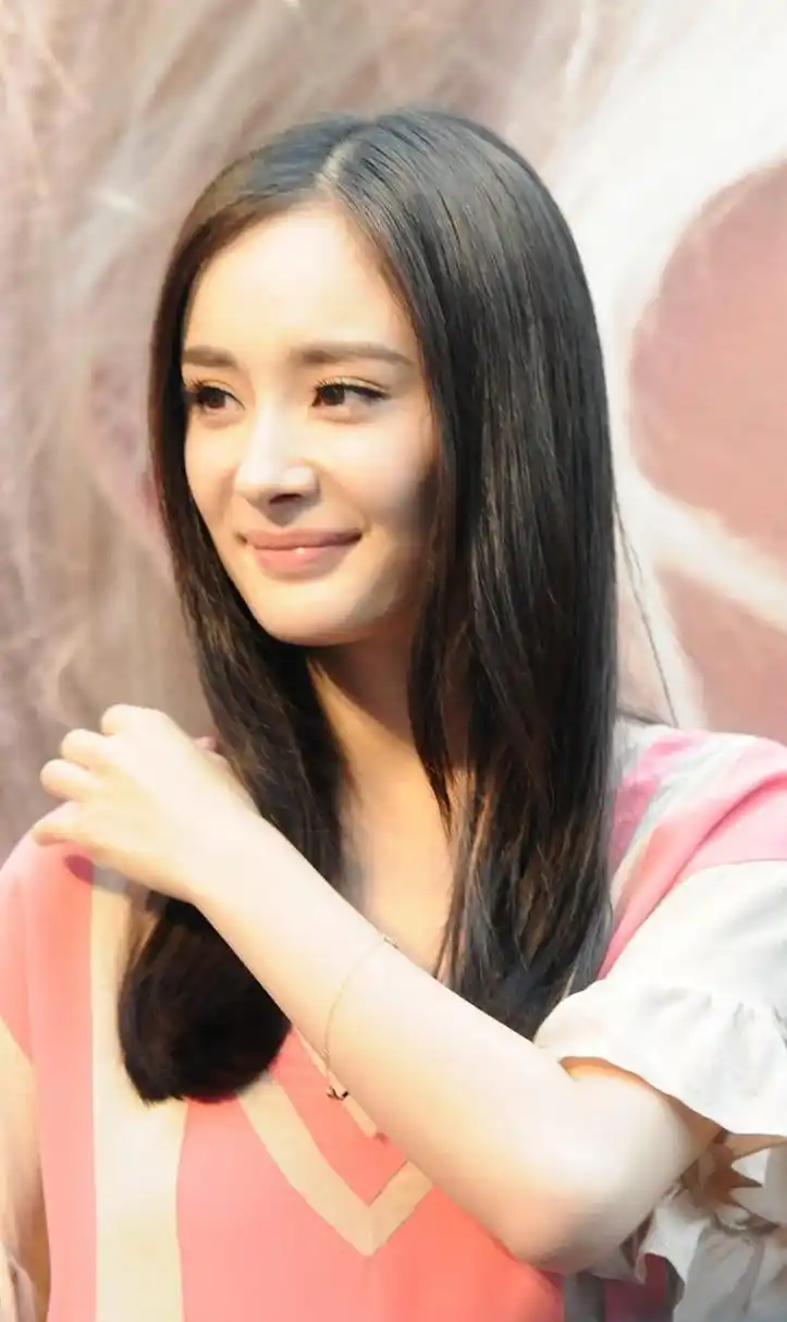 杨幂刚出道时好漂亮啊!