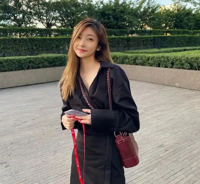 豆得儿承认与王思聪分手,网红的甜蜜恋情成回忆