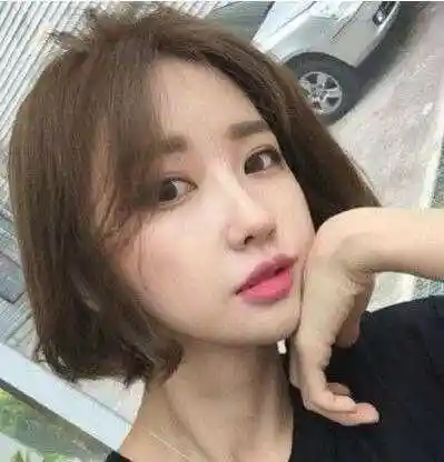 2022新款八字刘海短发发型图片大全让你美翻天