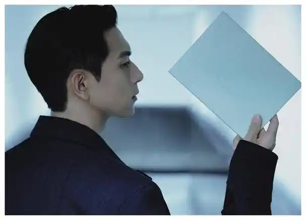 杨天真力荐:李现拥有颜值身材男一号般完美!_网友_五官_明星