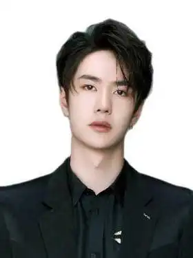 王一博证件照曝光,网友:和节目中差太多!_照片_肖战_少年