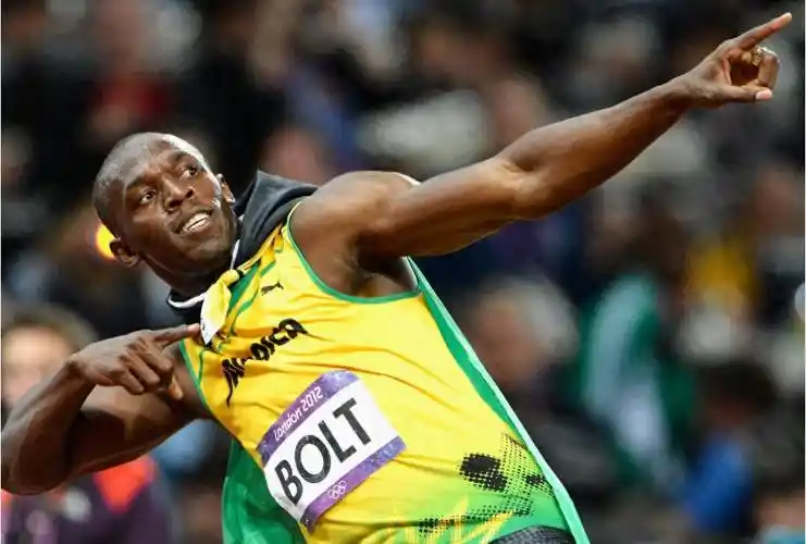 百米飞人博尔特现状:退休6年,生3个孩子,终身每年400万美元_比赛_短跑