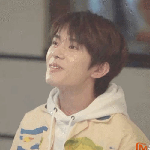 好可爱!最新易烊千玺萌萌哒表情包小合集