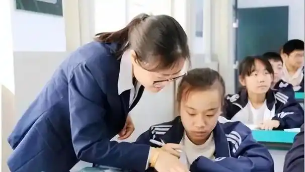 这4种行为,初中女生自以为"很仙",实际上老师和同学都