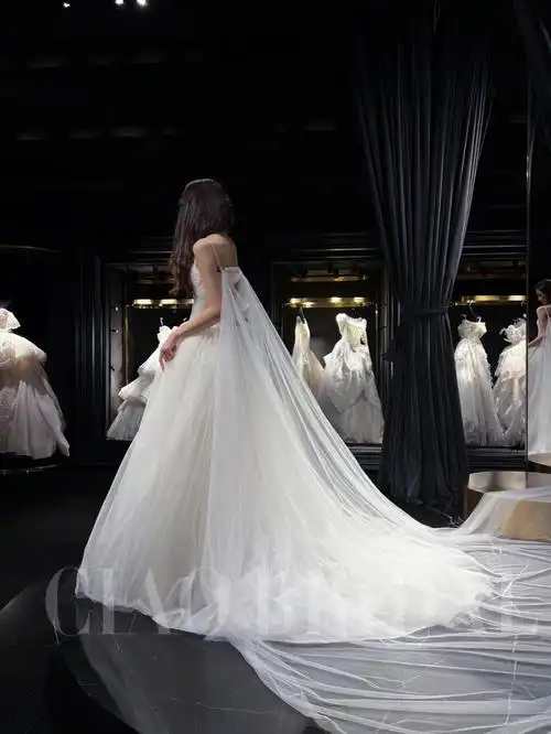 西安婚纱每个女孩都有一个verawang梦