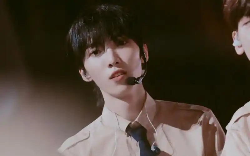 【创造营2019】总决赛 赵磊《袖手旁观》 《赤子》直拍