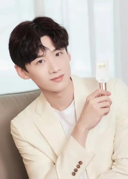 娱乐八卦肖战李沁白敬亭宋轶檀健次龚俊祝绪丹张新成范丞丞张子枫