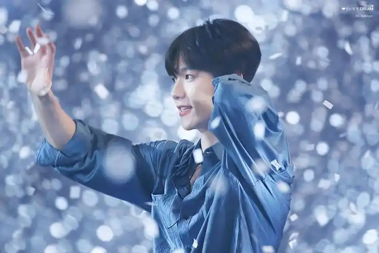 边伯贤#蓝丝绸# - 堆糖,美图壁纸兴趣社区