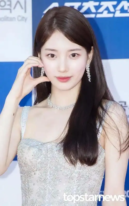 裴秀智放内娱会被说普女吧?|眼妆|唇妆|眼线|粉底|妆容_网易订阅