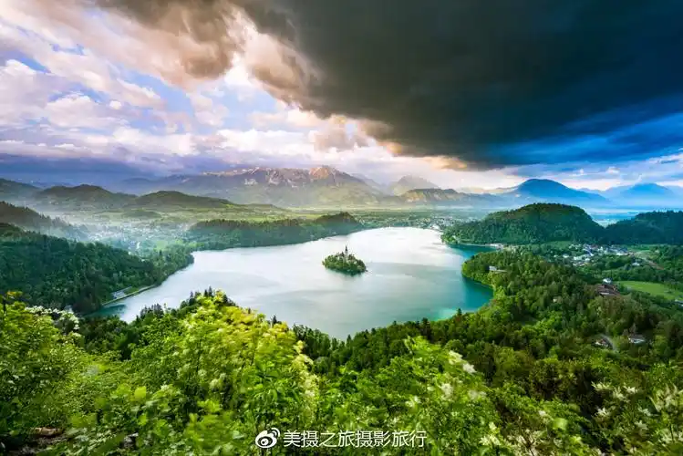 布莱德湖地球上最美的湖泊一生应去的地方