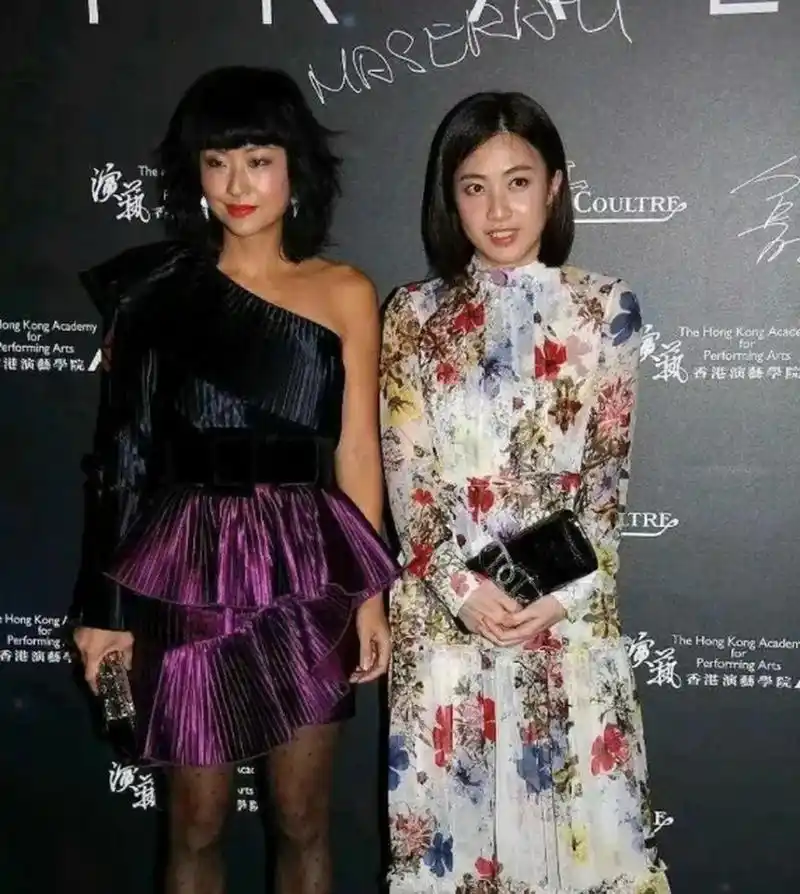 徐濠萦和甘比的衣品一般人都看不懂. #趣图搞笑