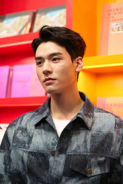 龚俊的颜值在90后男演员里排的上号嘛?