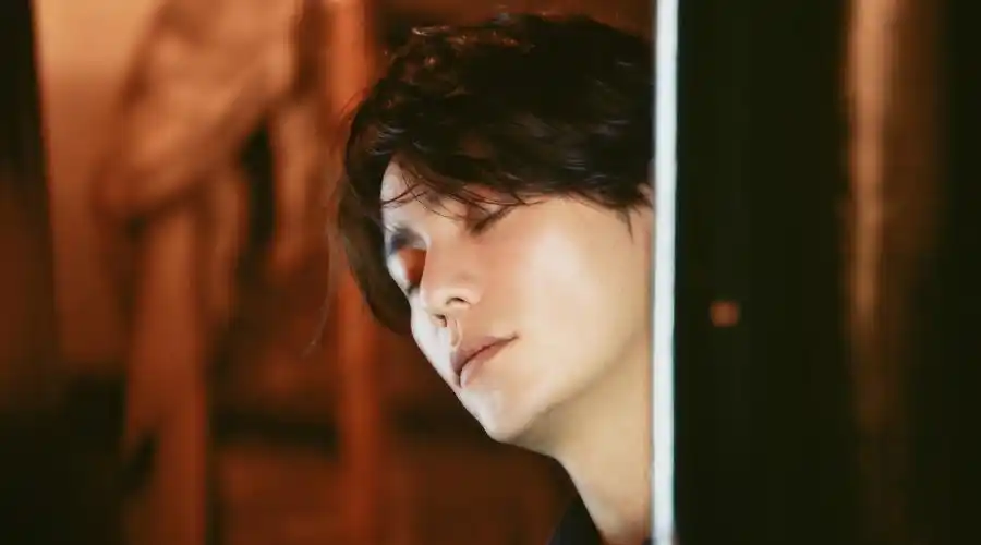 陈坤x 《芭莎男士》5月刊 侧拍花絮