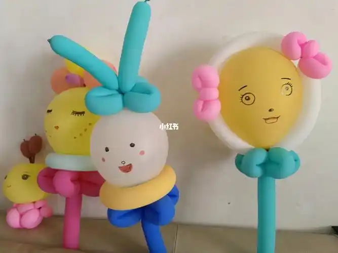 发现其实做气球造型最主要是把基本功练熟,很多做法都是举一反