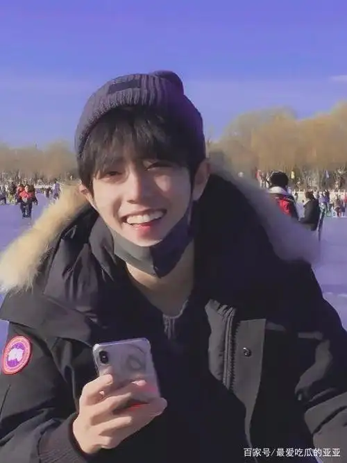 你笑起来真好看,像春天的花一样~肖战阳光笑容大合集