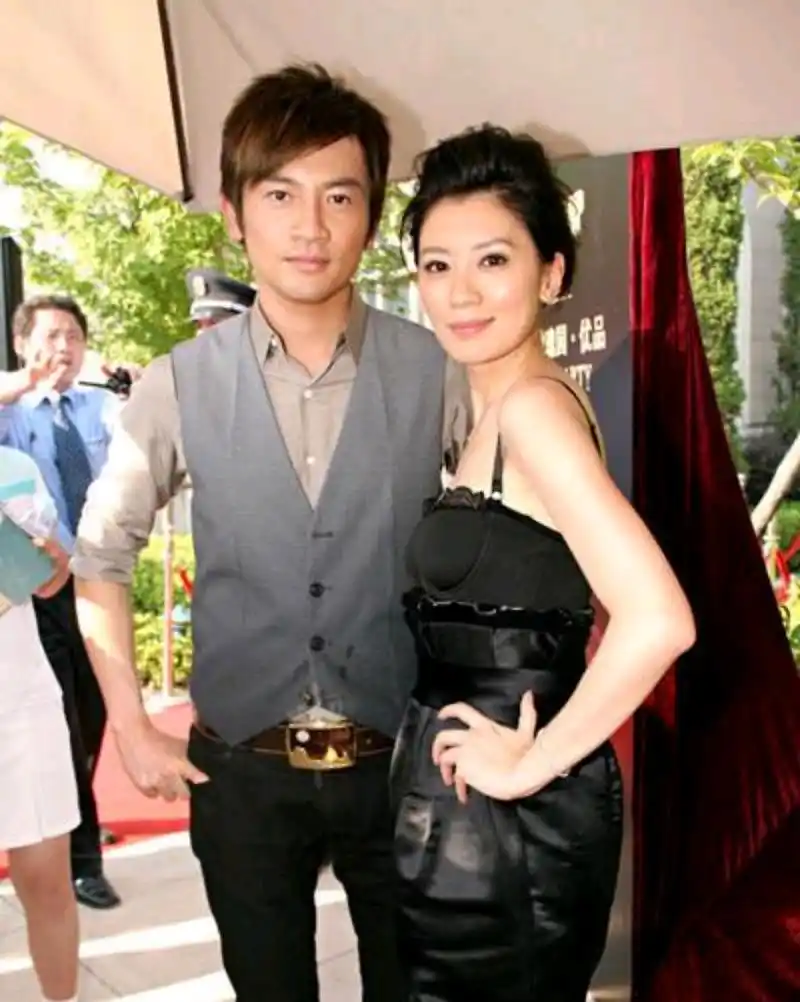 演员为了宣传有多拼?苏有朋贾静雯曾为剧共同泡澡