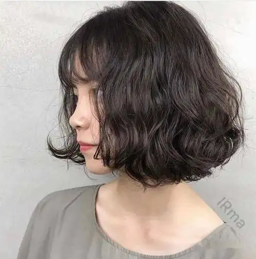 短发烫一烫更好看