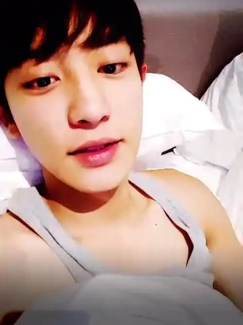 exo,朴灿烈,朴灿烈壁纸,朴灿烈头像,灿妮么么哒,朴灿烈我能想到最浪漫