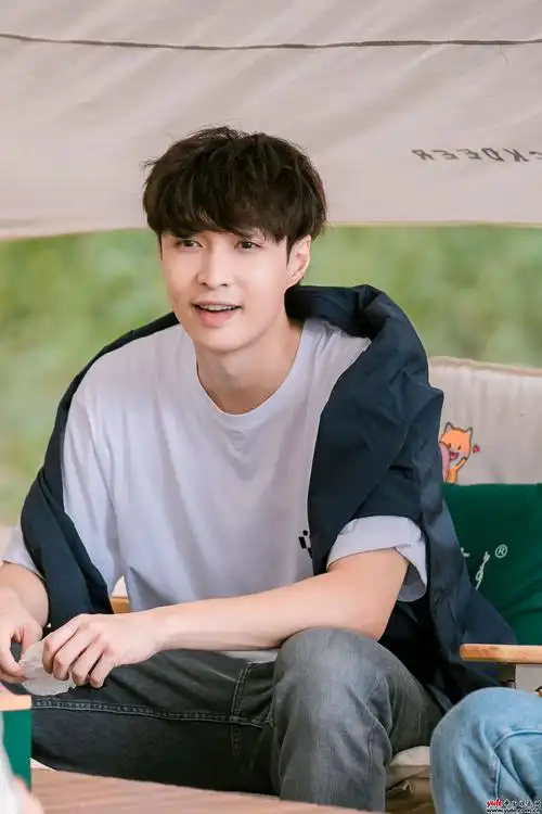 向往的生活下期精彩蘑菇屋开音乐派对张艺兴李荣浩惊喜合唱