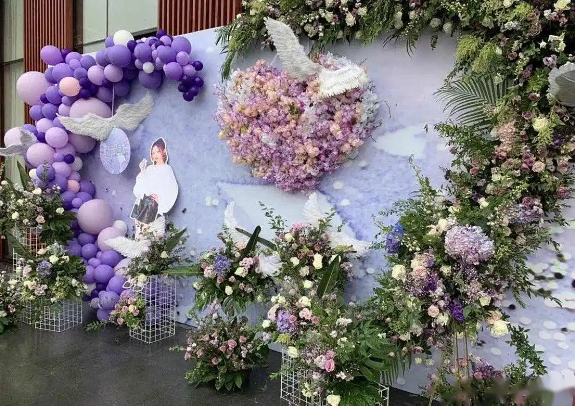 火箭少女一周年应援花墙:孟美岐,吴宣仪,杨超越,张紫宁,谁家的好看?