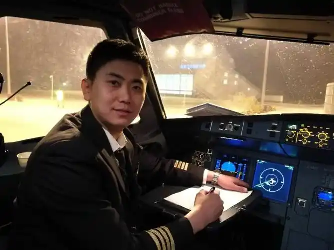 机长百万年薪 黄金身价背后的n个秘密