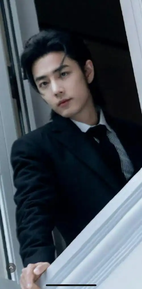 肖战条纹衬衫vs黑西装##肖战吸血鬼伯爵