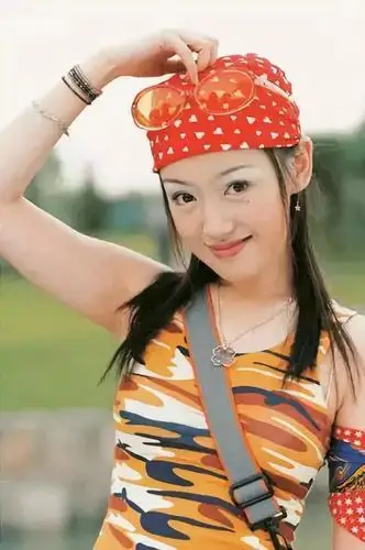 当年红遍全国的哈妹薛佳凝,居然老成这样了