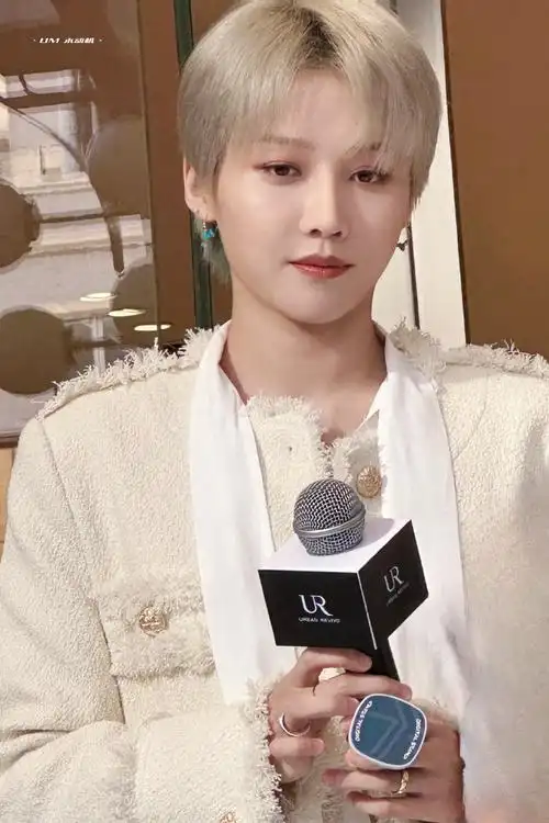 刘雨昕ur全球品牌代言人