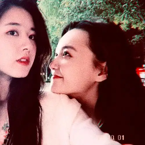 赵露思蒋依依头像