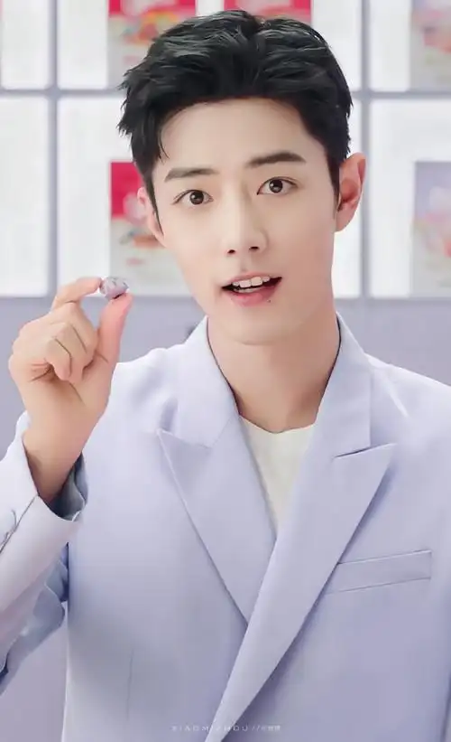 肖战#截修  壁纸  高清说一句又欲又纯不过分吧