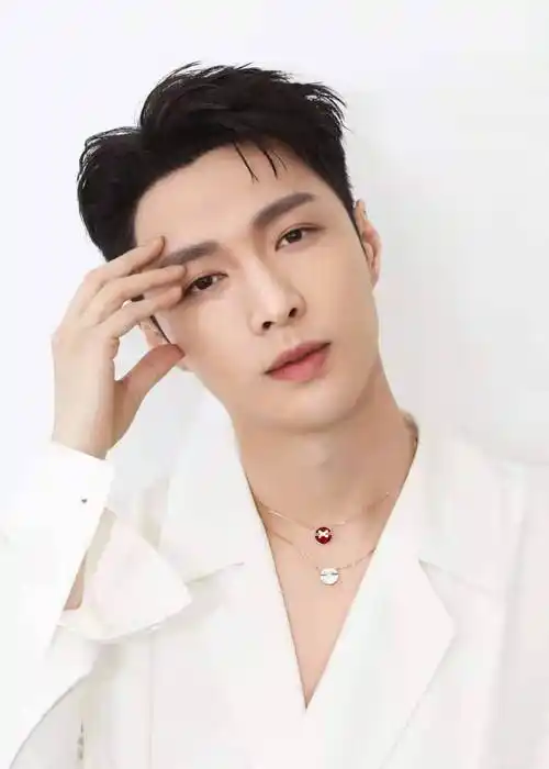 我觉得,娱乐圈最后可以相信的好男人就是张艺兴了_生活_感觉_吴亦凡