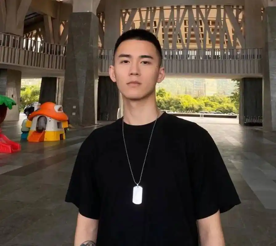 果然男生留寸头才最帅比