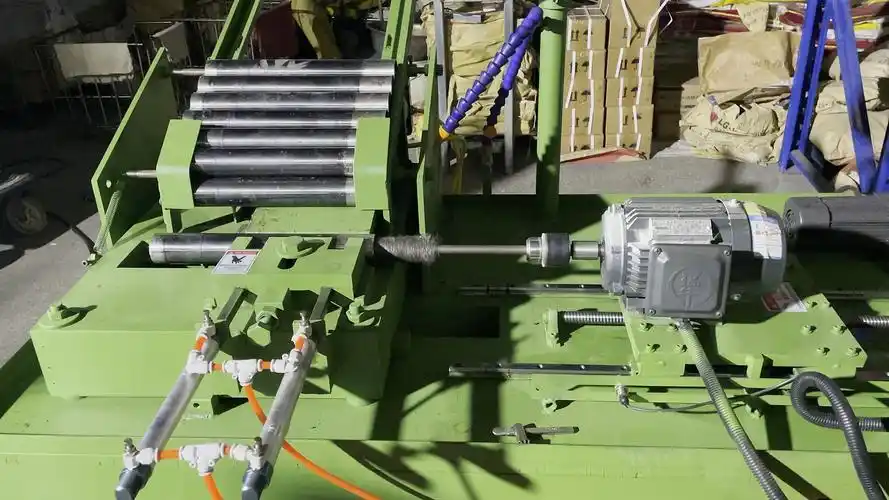 振动棒内孔打磨抛光机攻丝机