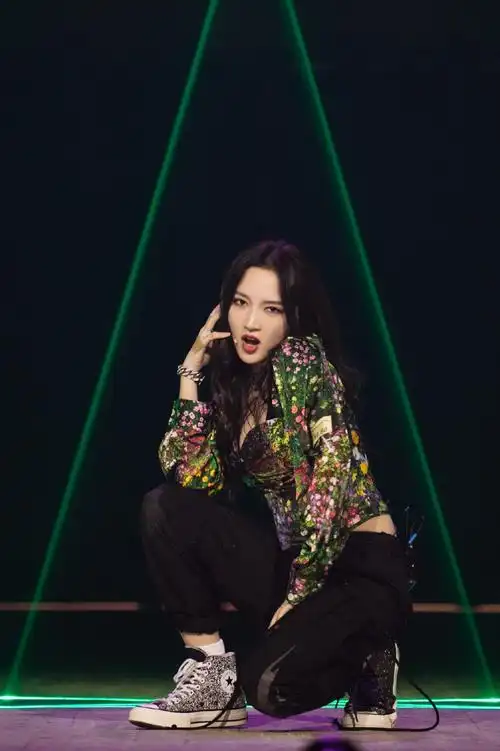 孟佳乘风破浪的姐姐剧照图片17