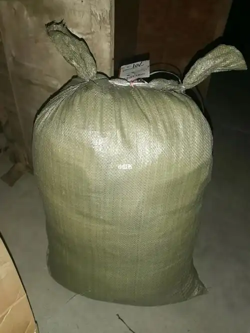 快递包裹打包差个蝴蝶结