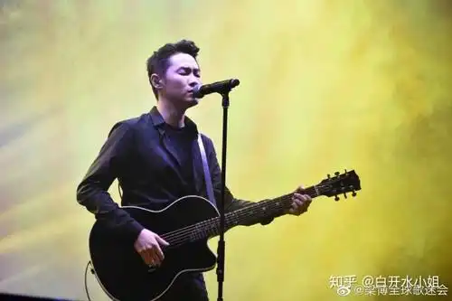 如何评价梁博在《中国新说唱》帮唱环节中的表现?