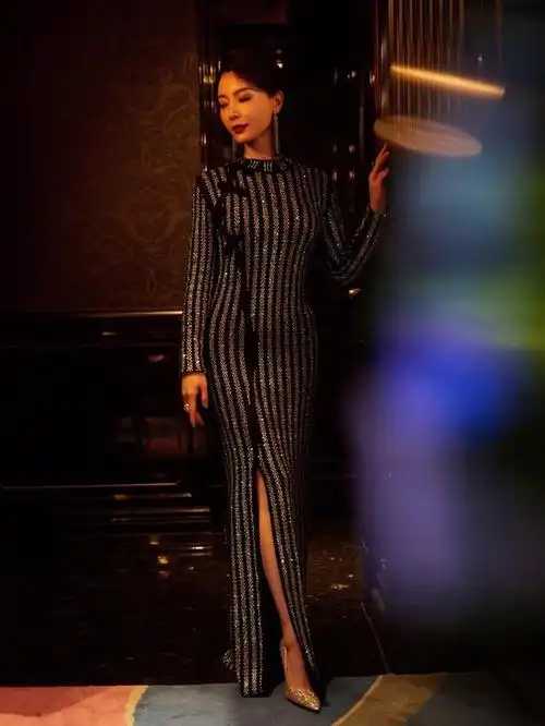 《和平饭店》中的陈数穿上旗袍,优雅清新美得挪不开眼睛