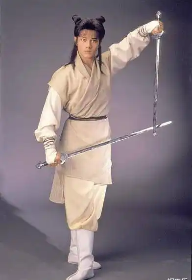 小时候最喜欢的两套仙侠剧之一,还有一套是《日月神剑》.